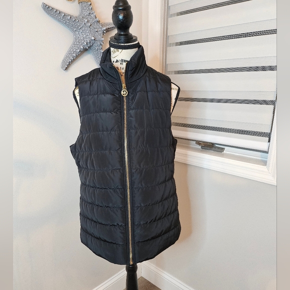 Michael Kors Black Puffer Vest EUC - Picture 4 of 7